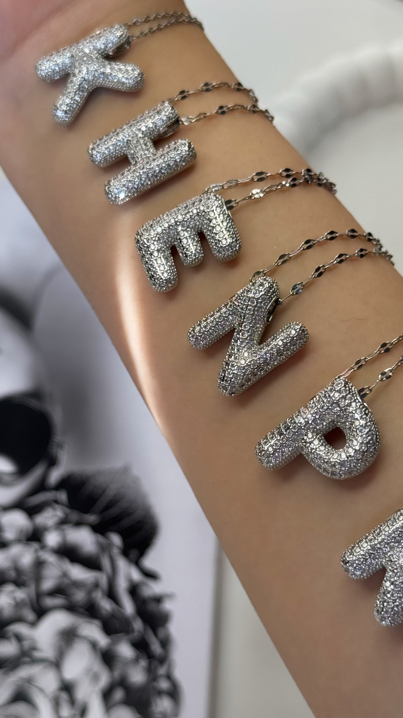 گردنبند حروف ترندی